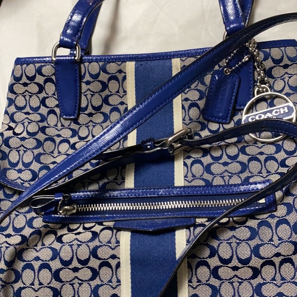 Coach cross body bag - Picture 2 of 3